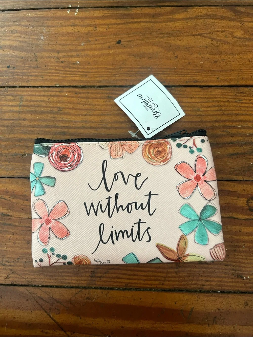 “Love without limits” zippered wallet