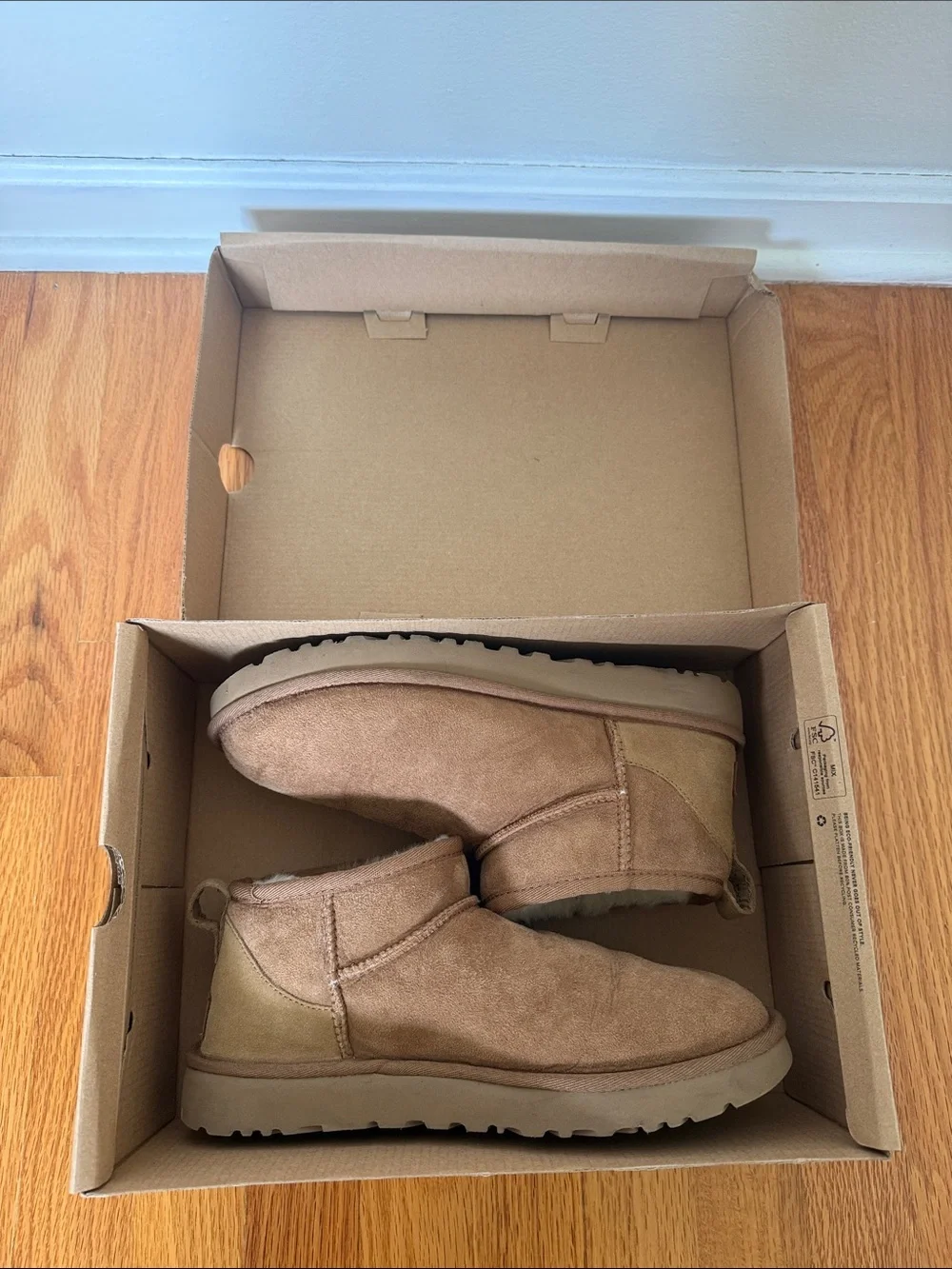 UGG ultra mini