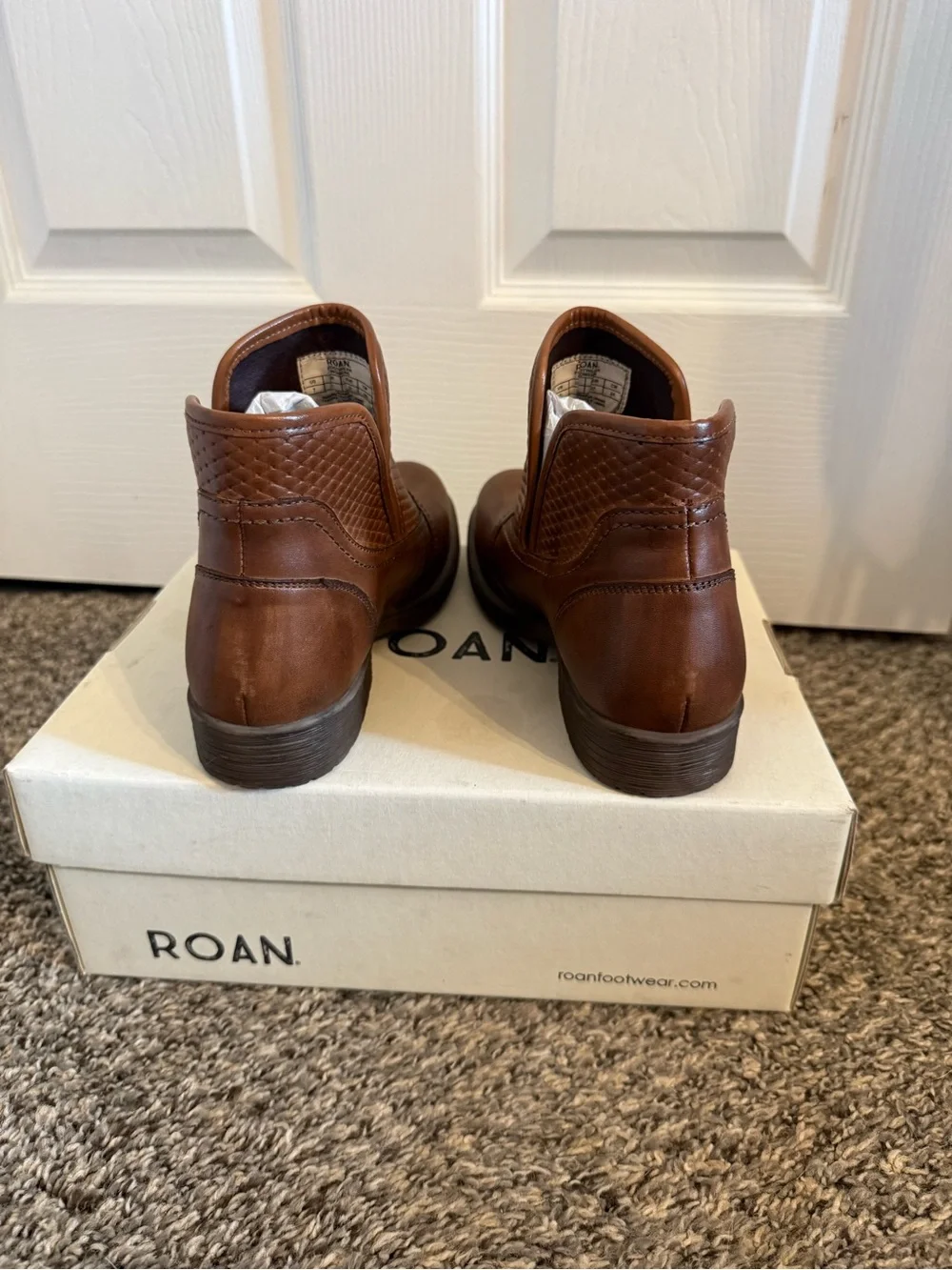ROAN tan brown