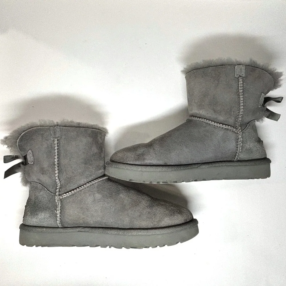 UGG finished feminine