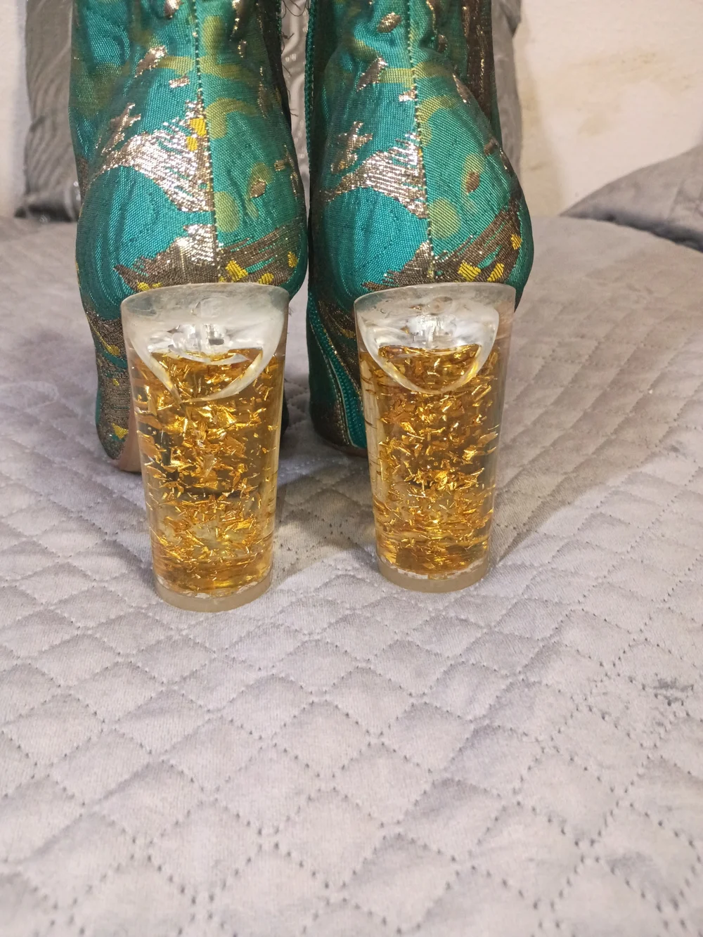RAYE bold ankle