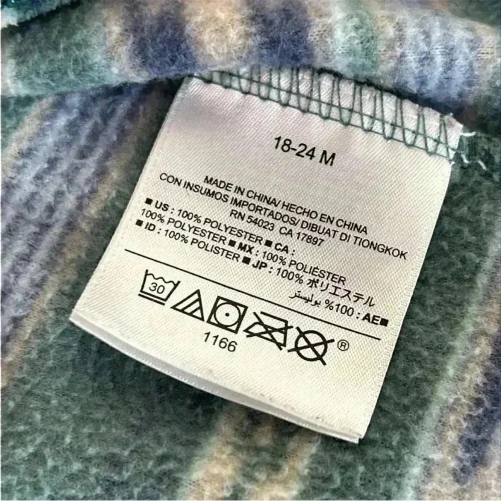 Old Navy Cozy Green and Blue Geometric Sweatshirt
