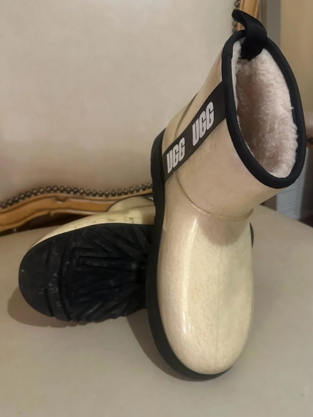 UGG classic clear