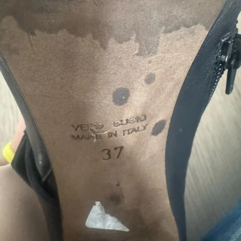 Seventy soft leather