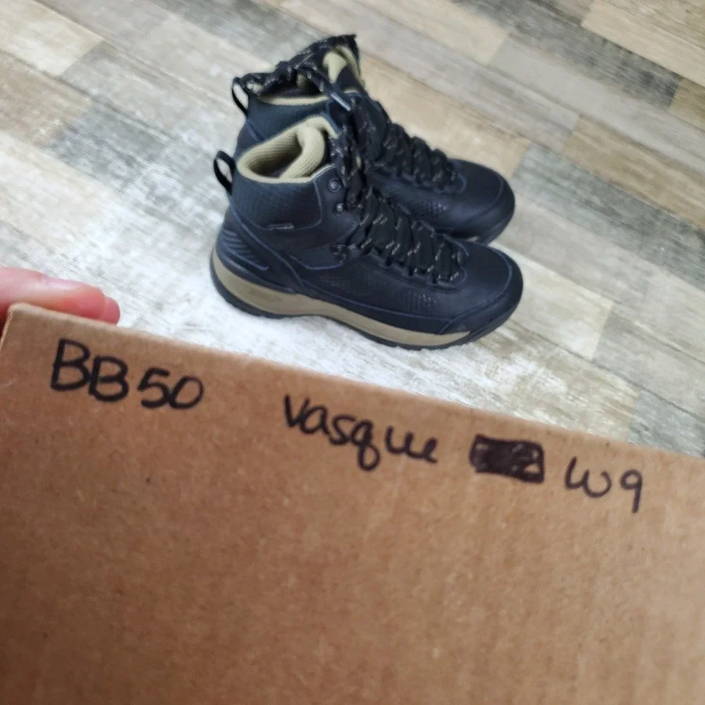 Vasque new without