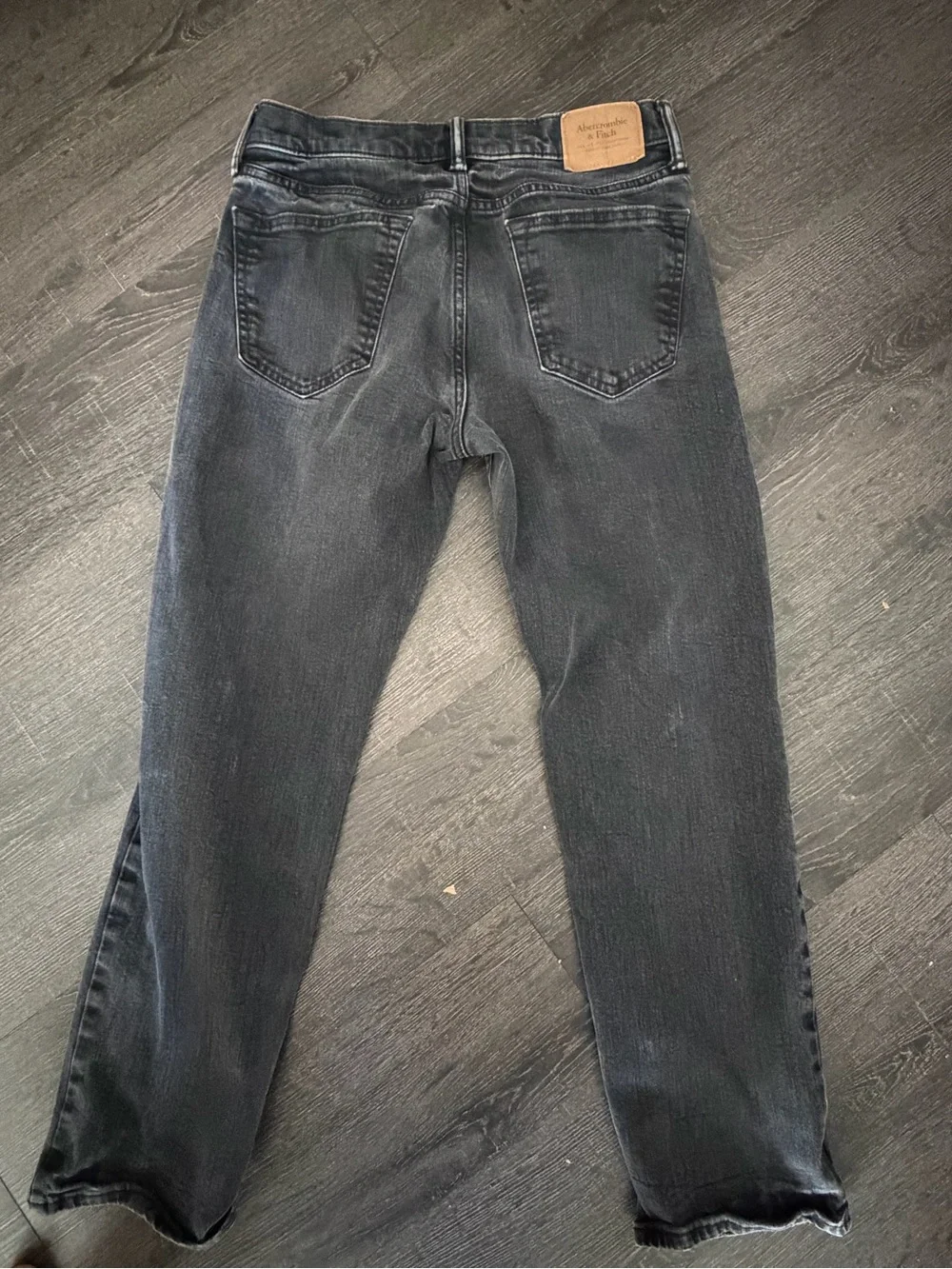 Abercrombie & Fitch a&f black