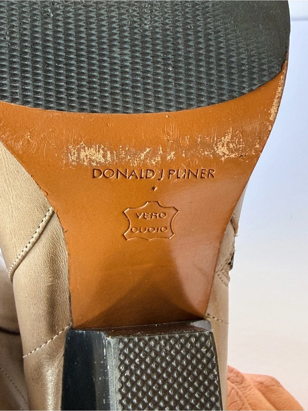 Donald J. Pliner pointed sleek