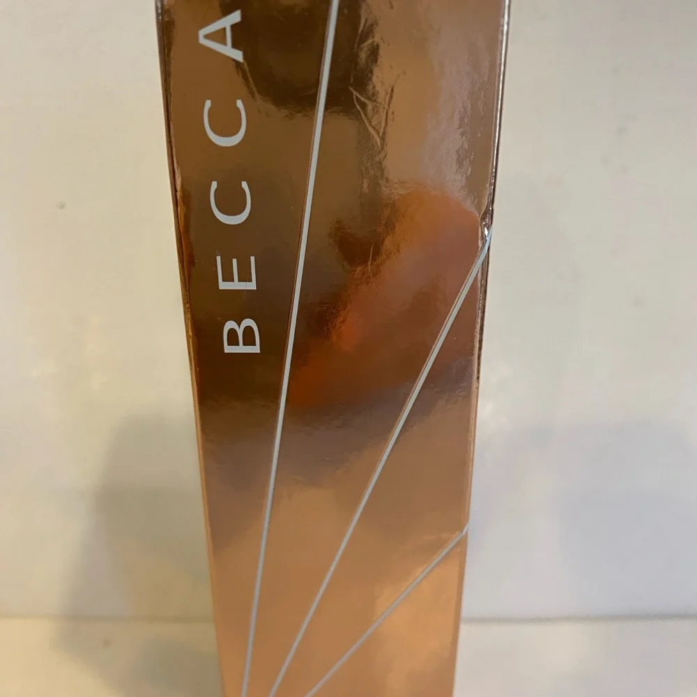 BECCA celebration glow