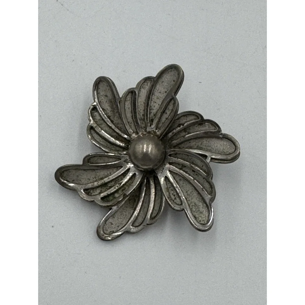 Vintage Silver Tone Flower Brooch