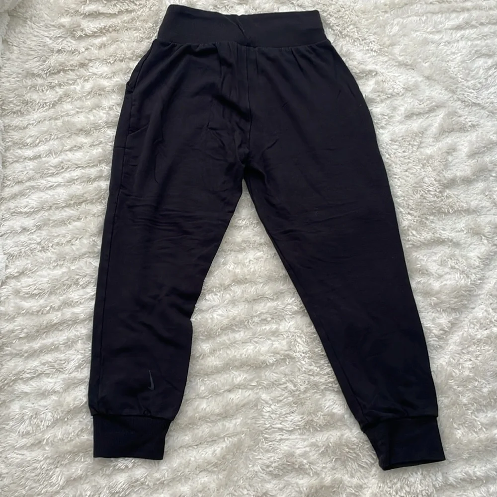 Nike yoga dri