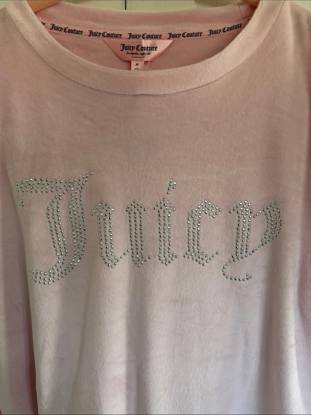 Juicy Couture Light Pink Velour lounge set / pajamas