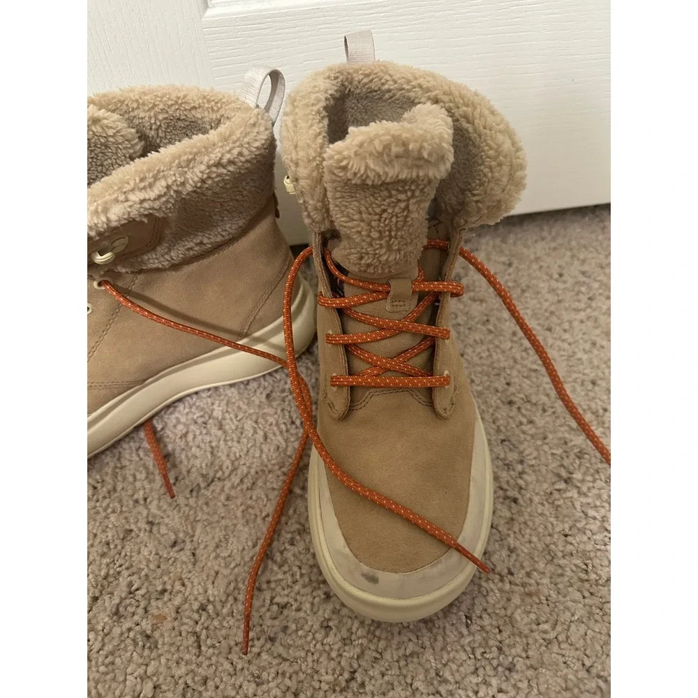 Merrell J007058 Womens Waterproof Suede Sherpa Fleece Boots Tan Orange Size 8.5