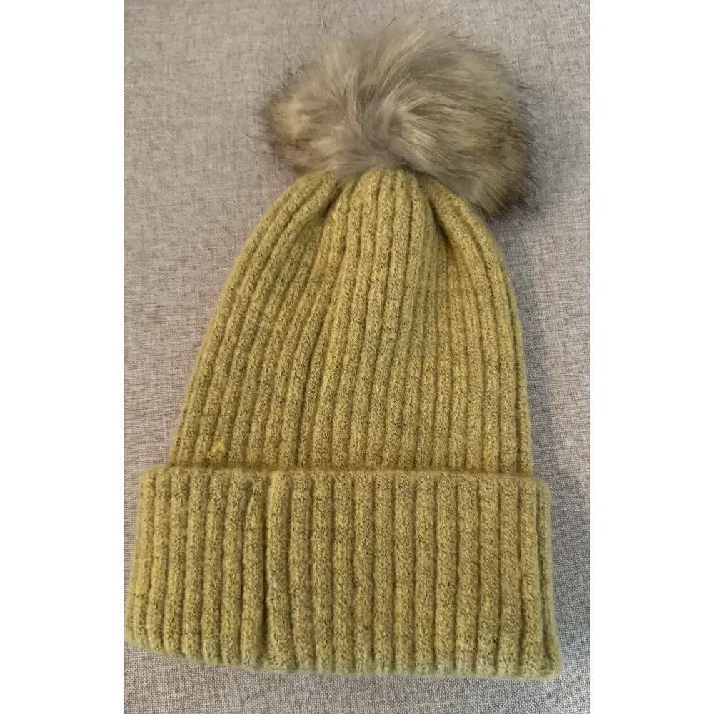 HaT virginia wolf