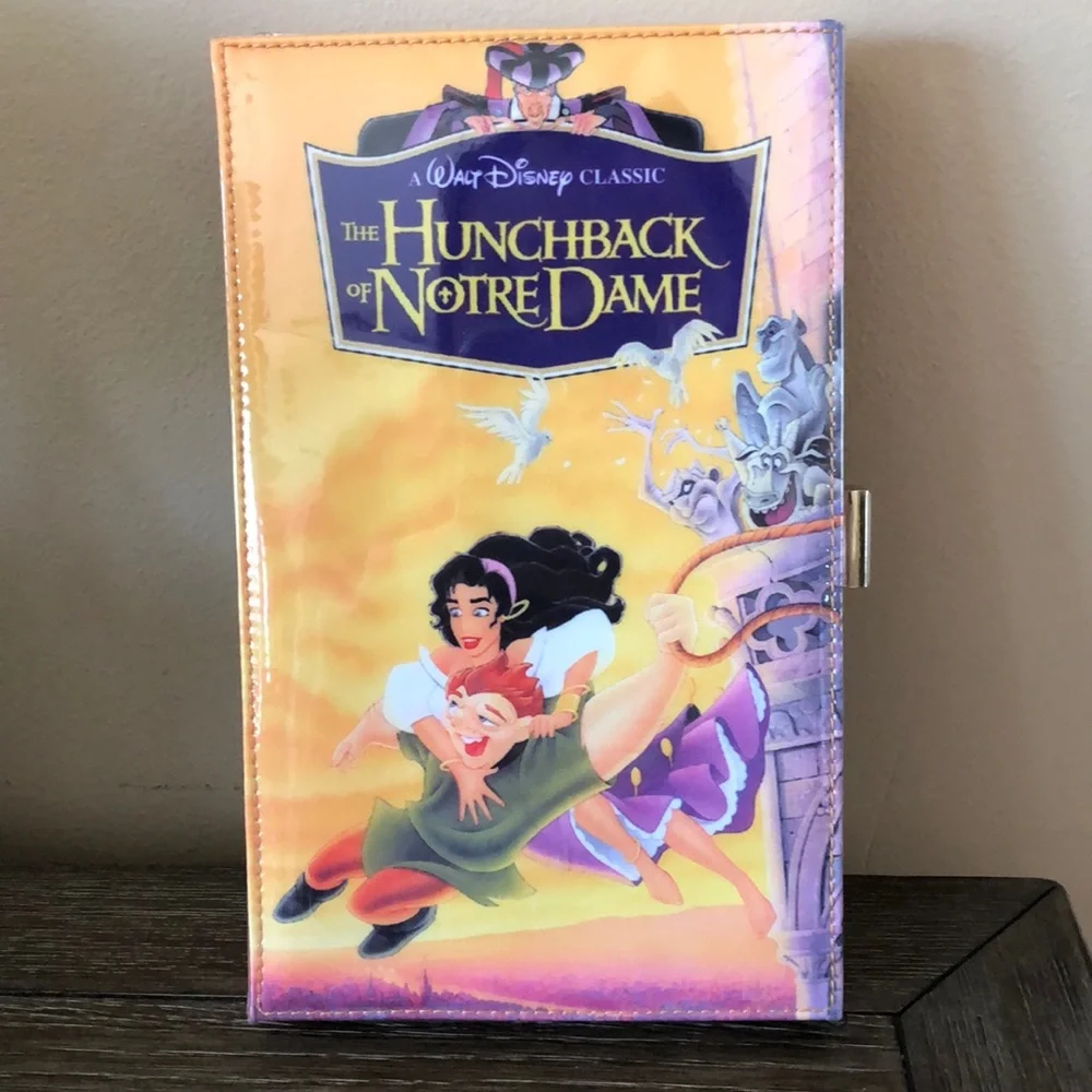 Disney VHS clutch “hunchback if Notre dame” NEW
