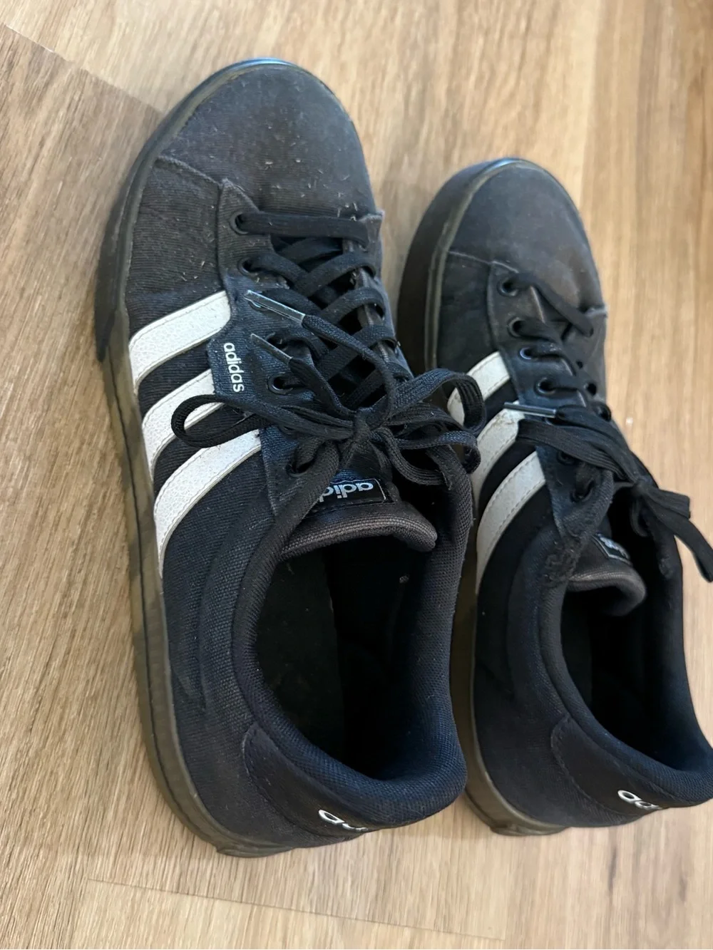 adidas classic low