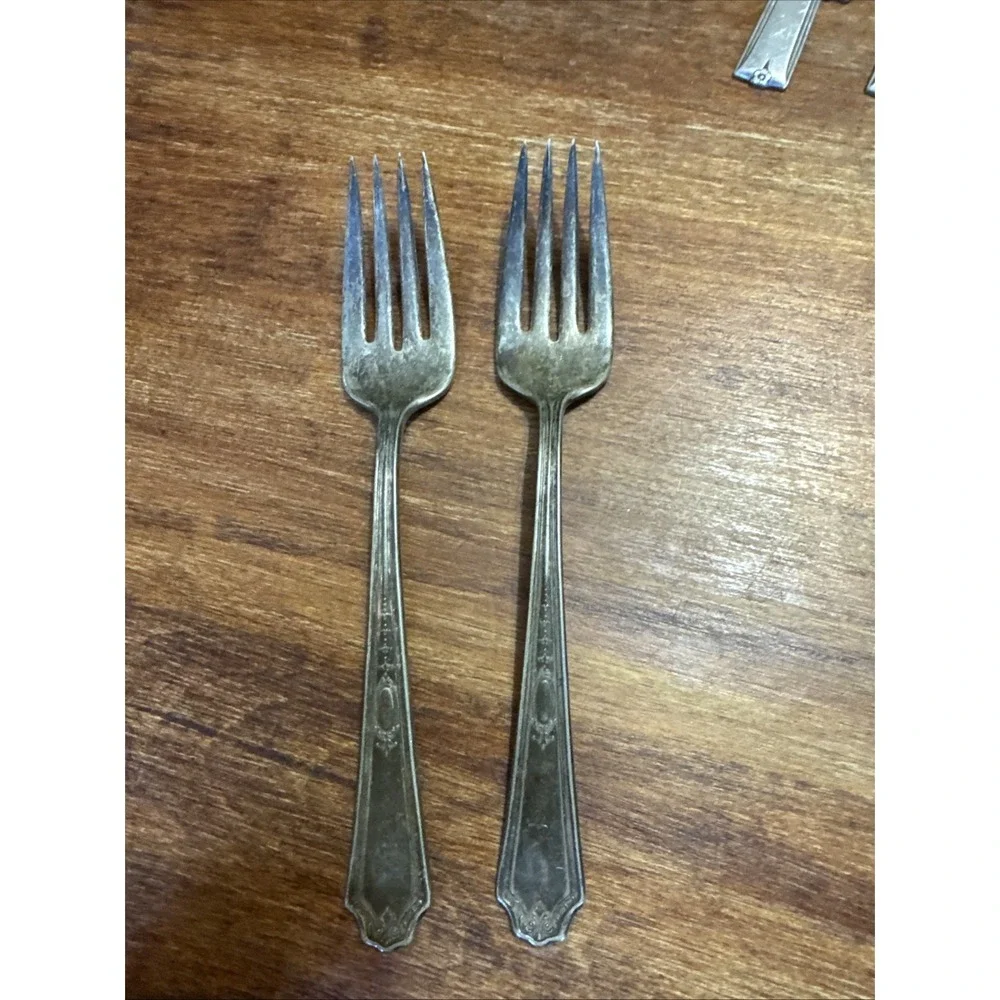 warwick silver plate add 1940