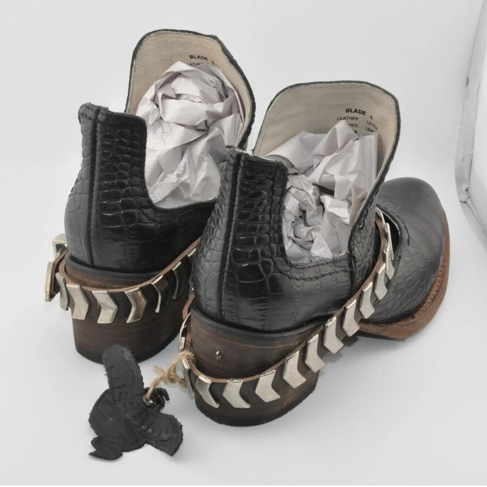 Freebird‎ Blade Booties 6 Black Excellent Croc Embossed Leather Cutout Harness