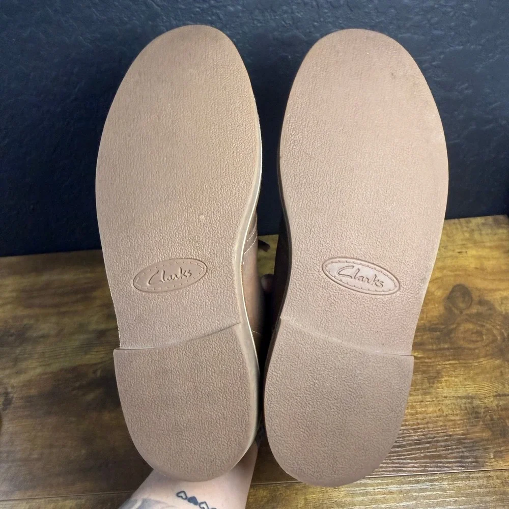 Clarks bushacre beeswax