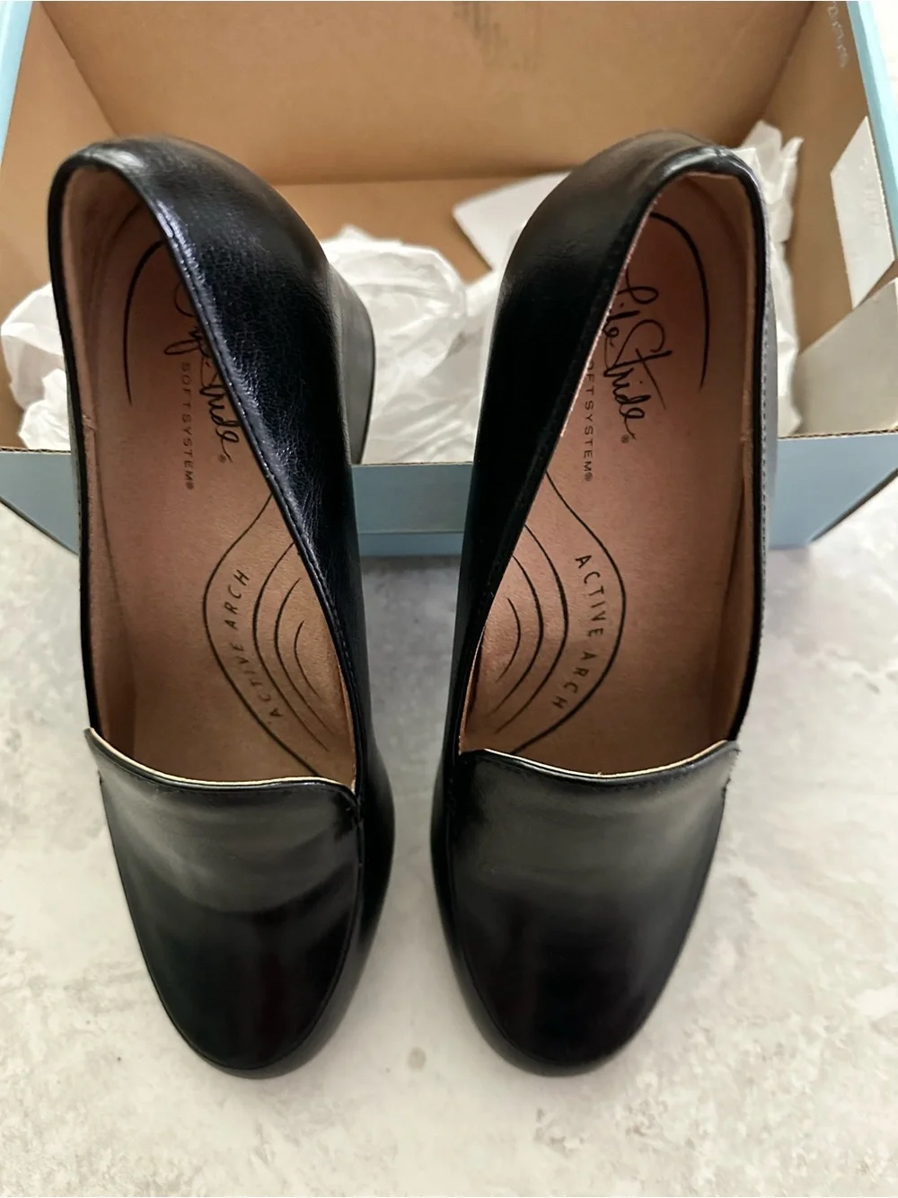 Life Stride sleek black