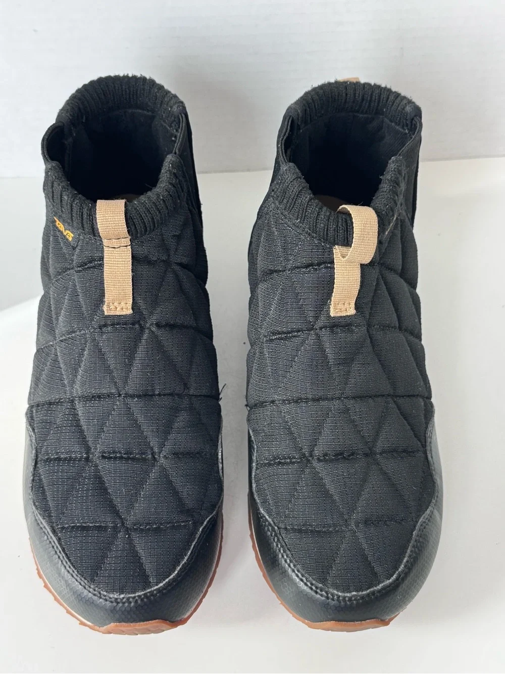 Teva ember mid