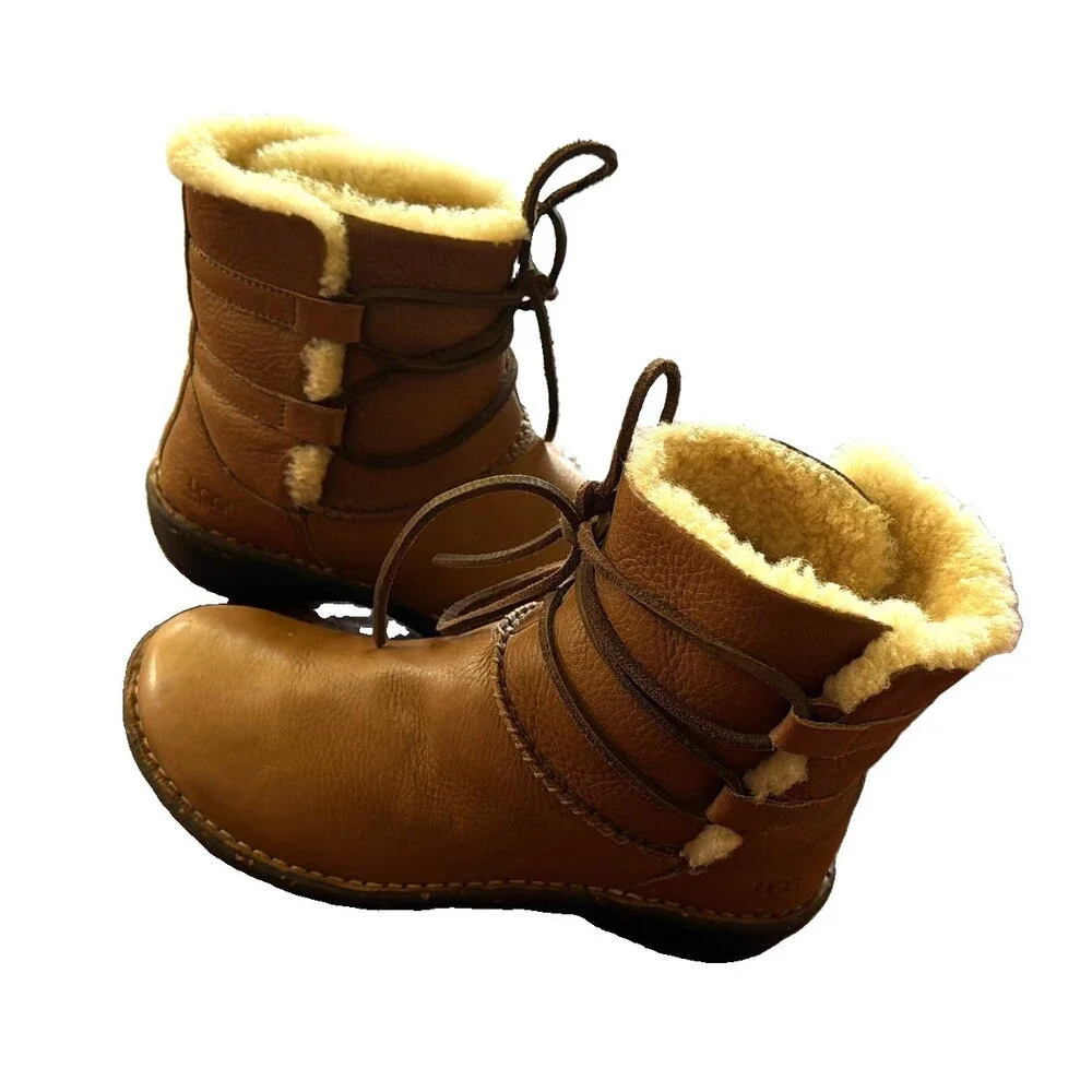 UGG CASPIA 1932 tan leather lace-up ankle boots with sheepskin lining US 8 EU 39