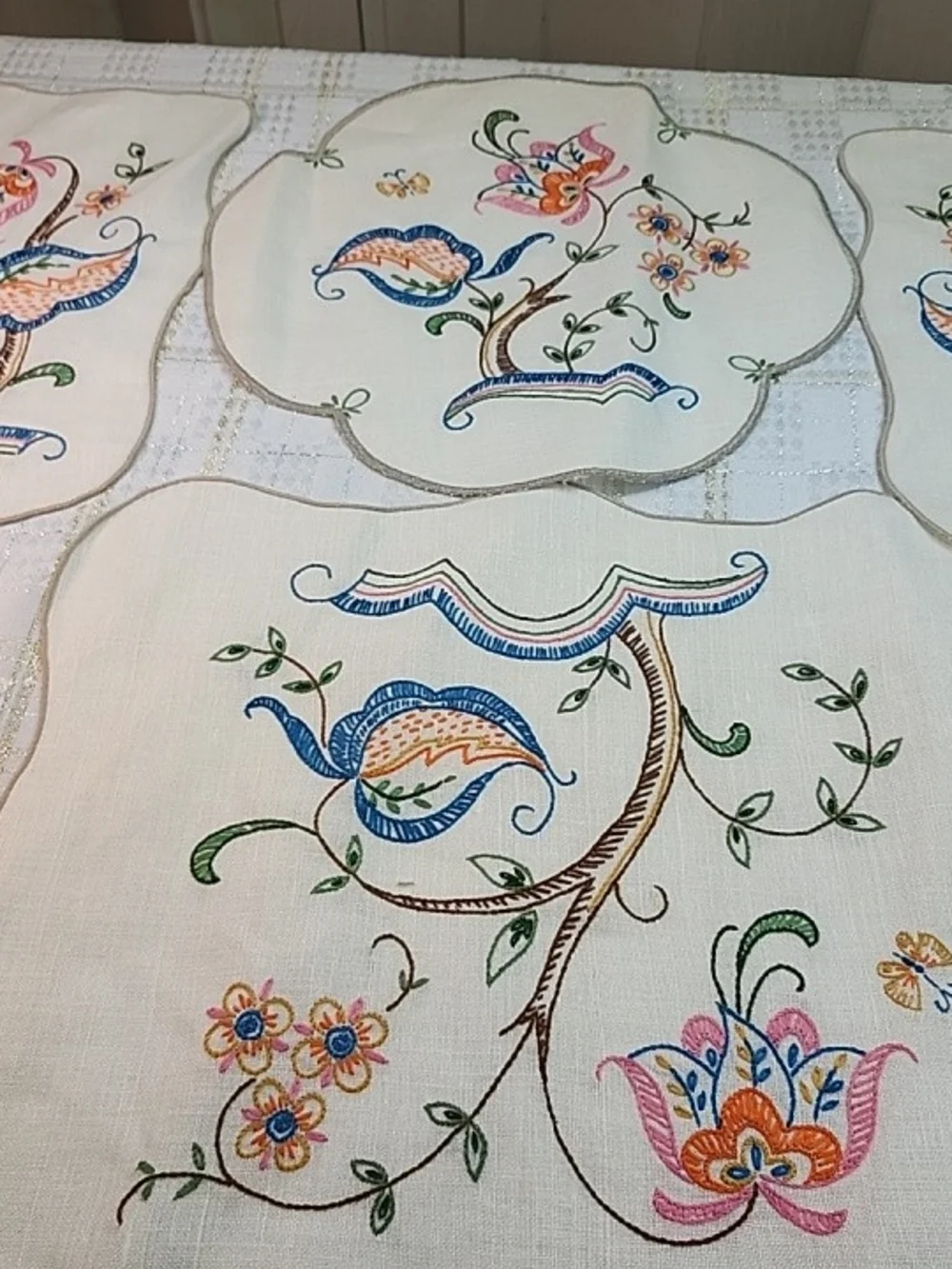 6 Hand-Embroidered Floral Round Wall Art - White with Multicolor Flowers