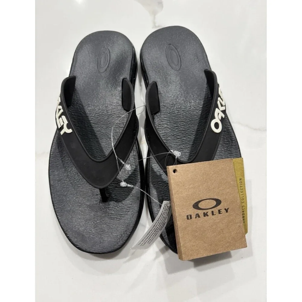 Oakley Men’s B1B Flip Flops Sandals - Size 12