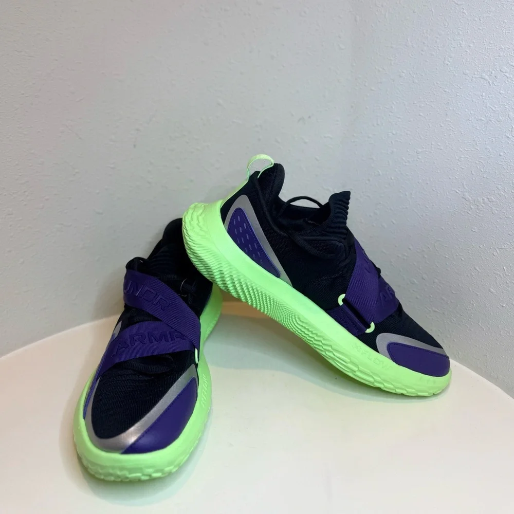 Under Armour happy message synthetic