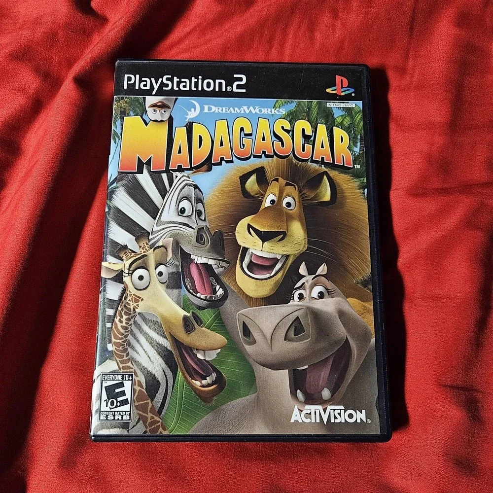 Madagascar Sony PlayStation 2 PS2 DreamWorks Activision Video Game CIB E10+