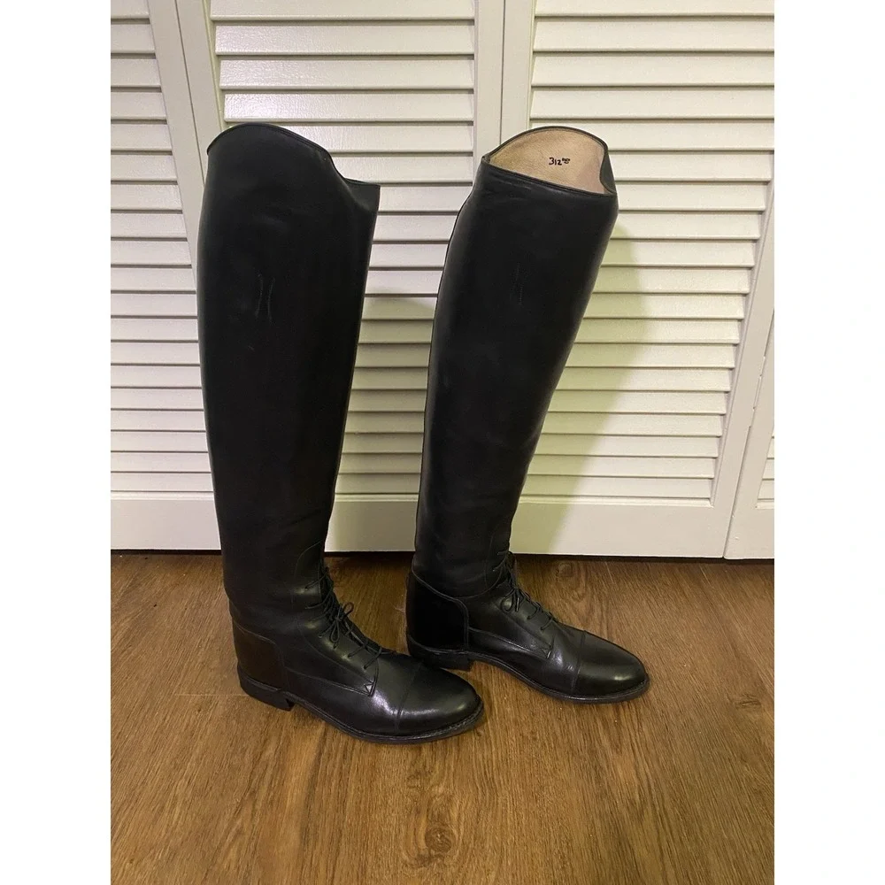 Bond Boot Company wear up fashion