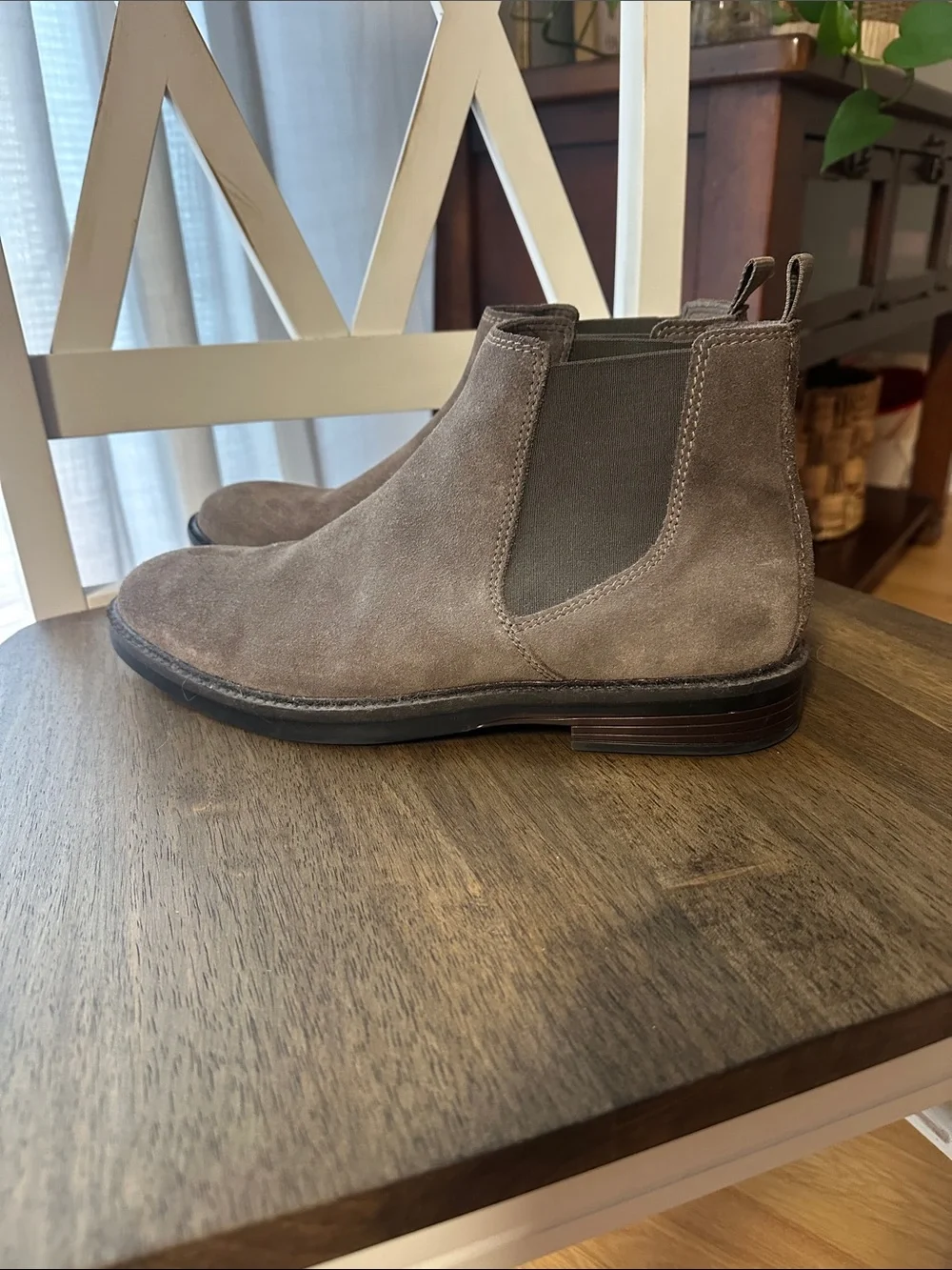 Clarks stylish chukka