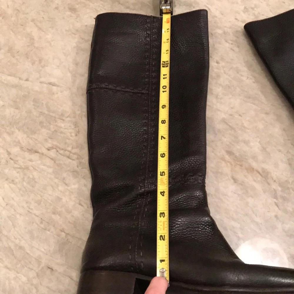 💯 authentic Fendi chocolate boots sz 38