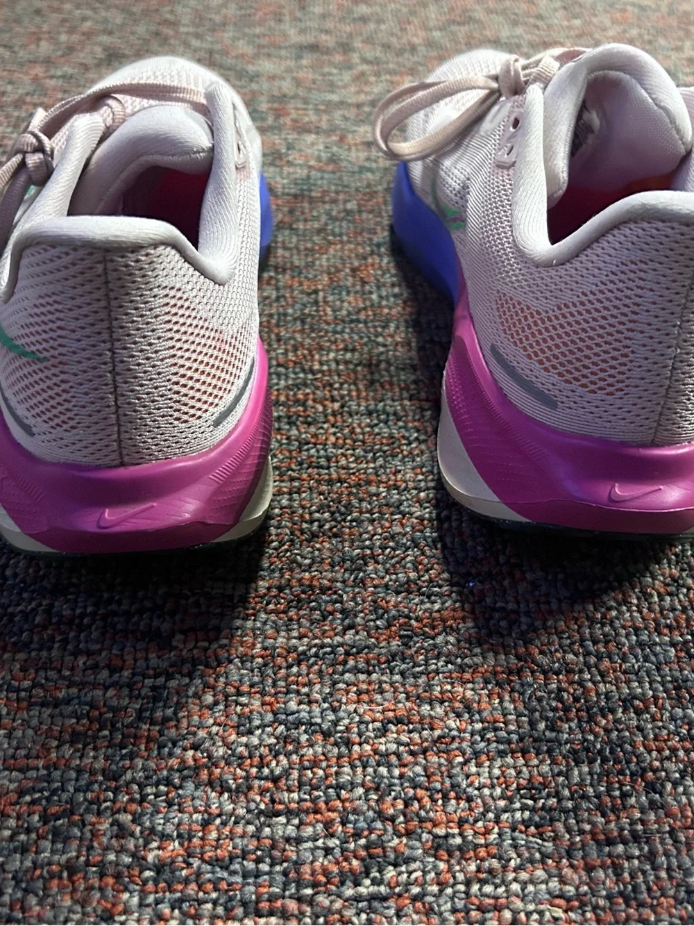 N/A nike pegasus