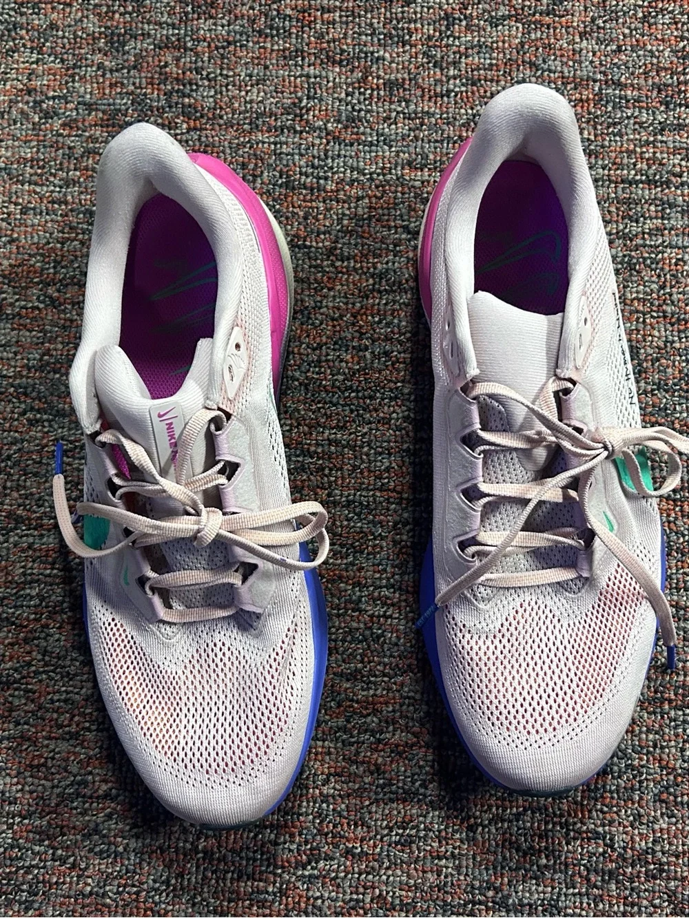 N/A nike pegasus