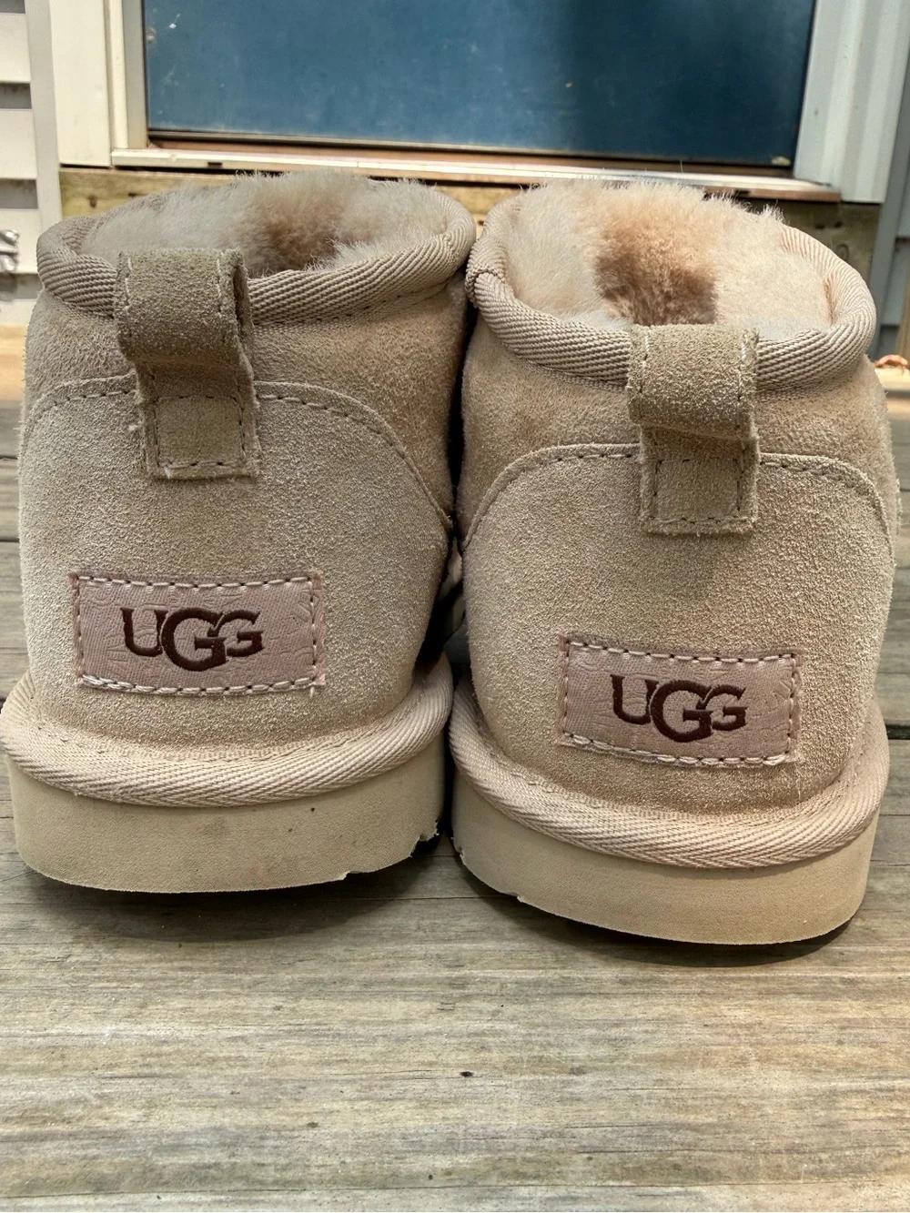 UGG classic mini