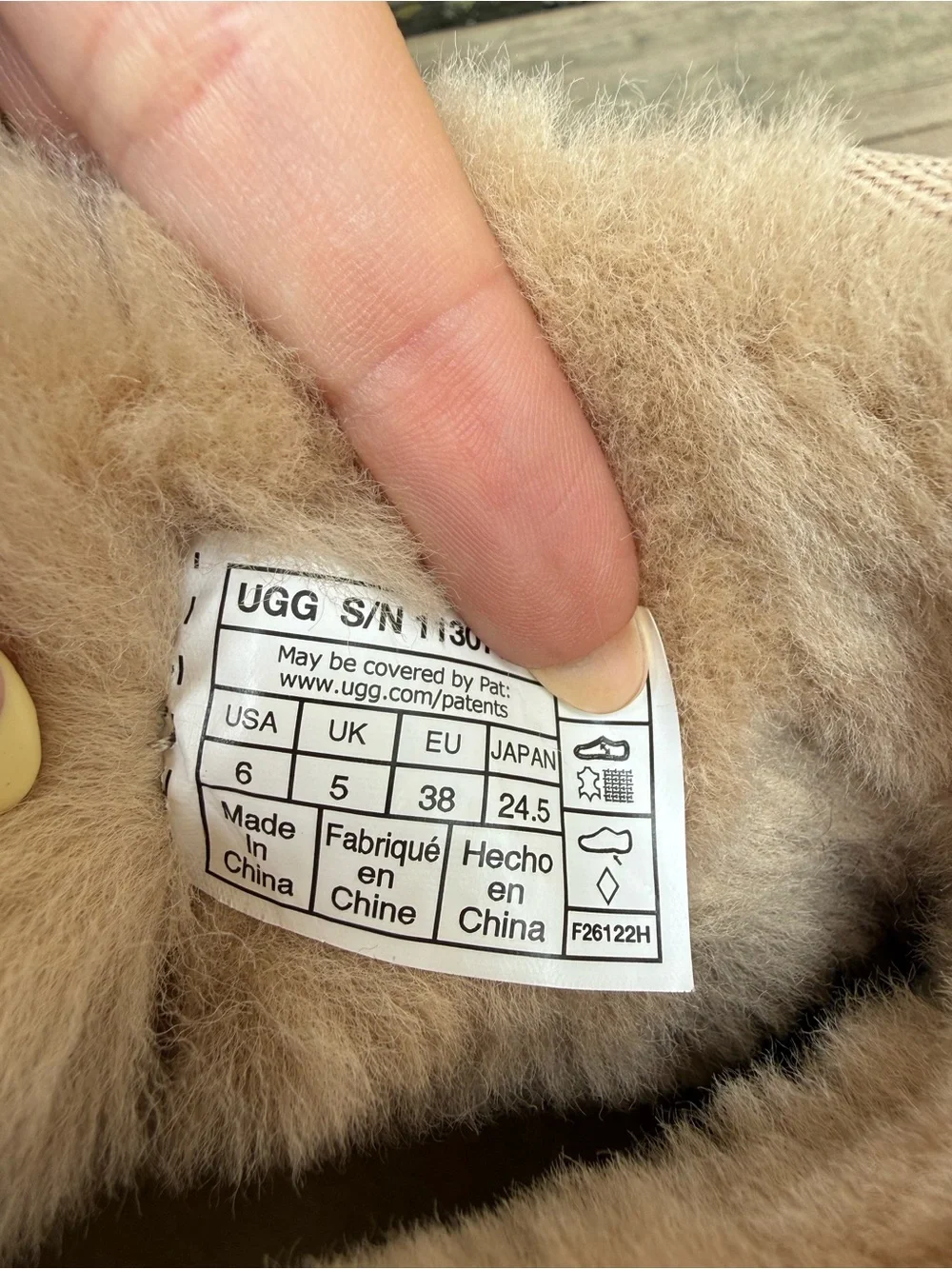 UGG classic mini