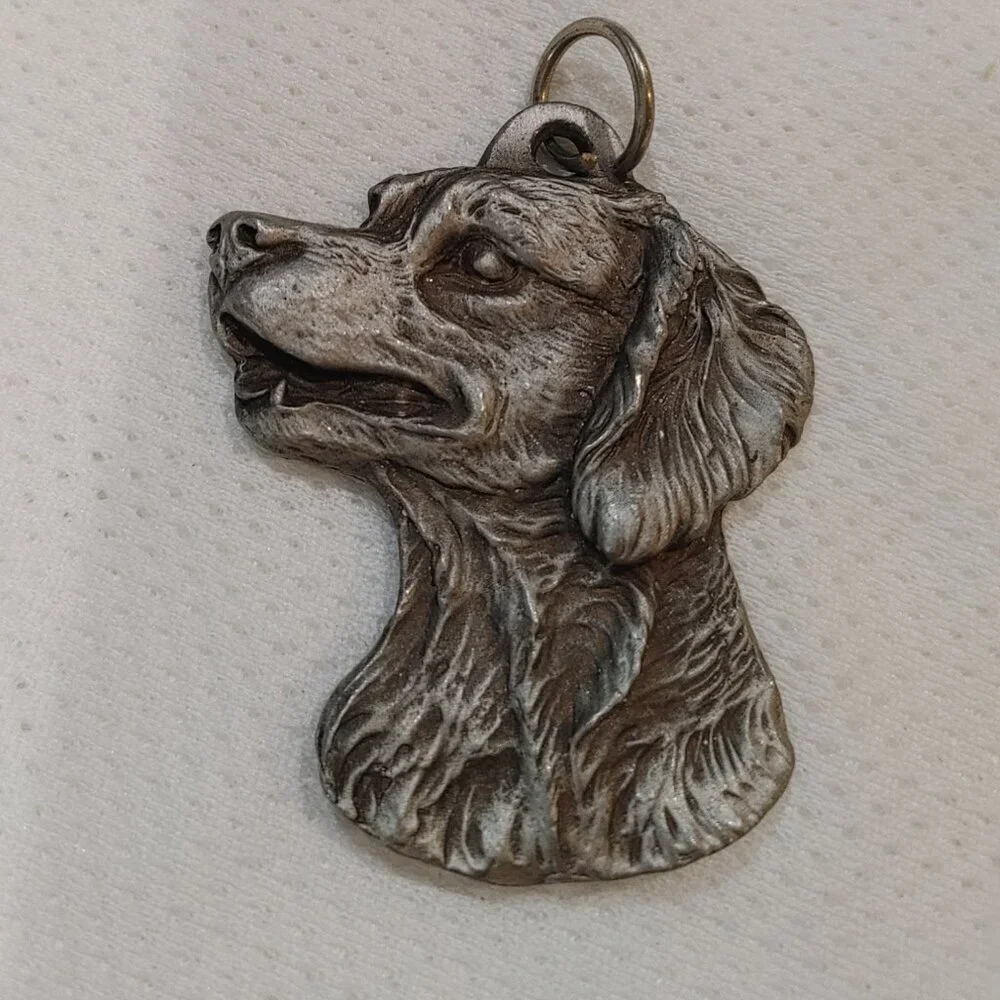 Vintage 2003 Fine Pewter Brittany Dog Keyring Charm by P. Davis (KRM)