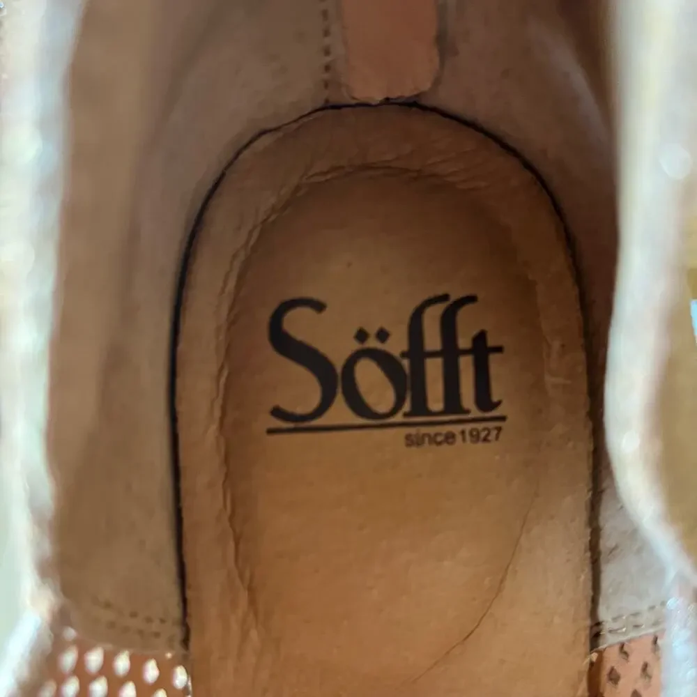 Sofft booties size