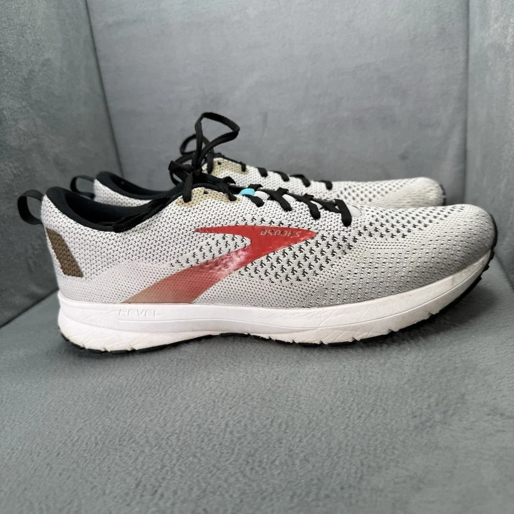 Brooks Revel 4 Men's 10.5 D Gray Red Running Shoes Sneakers 1103471D029