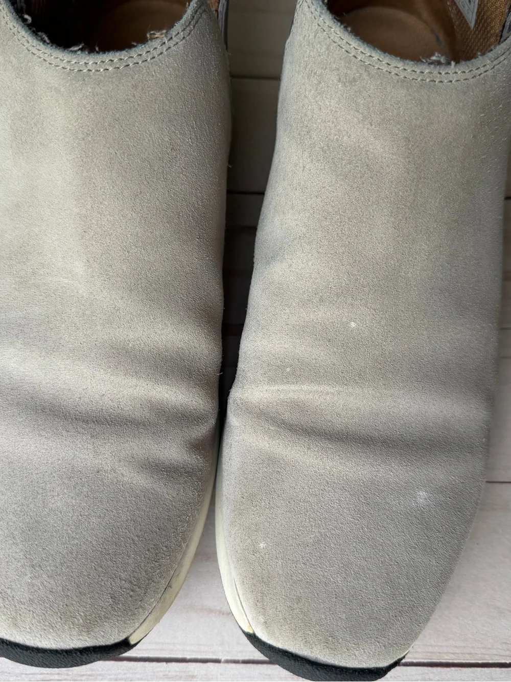 Vionic suede like