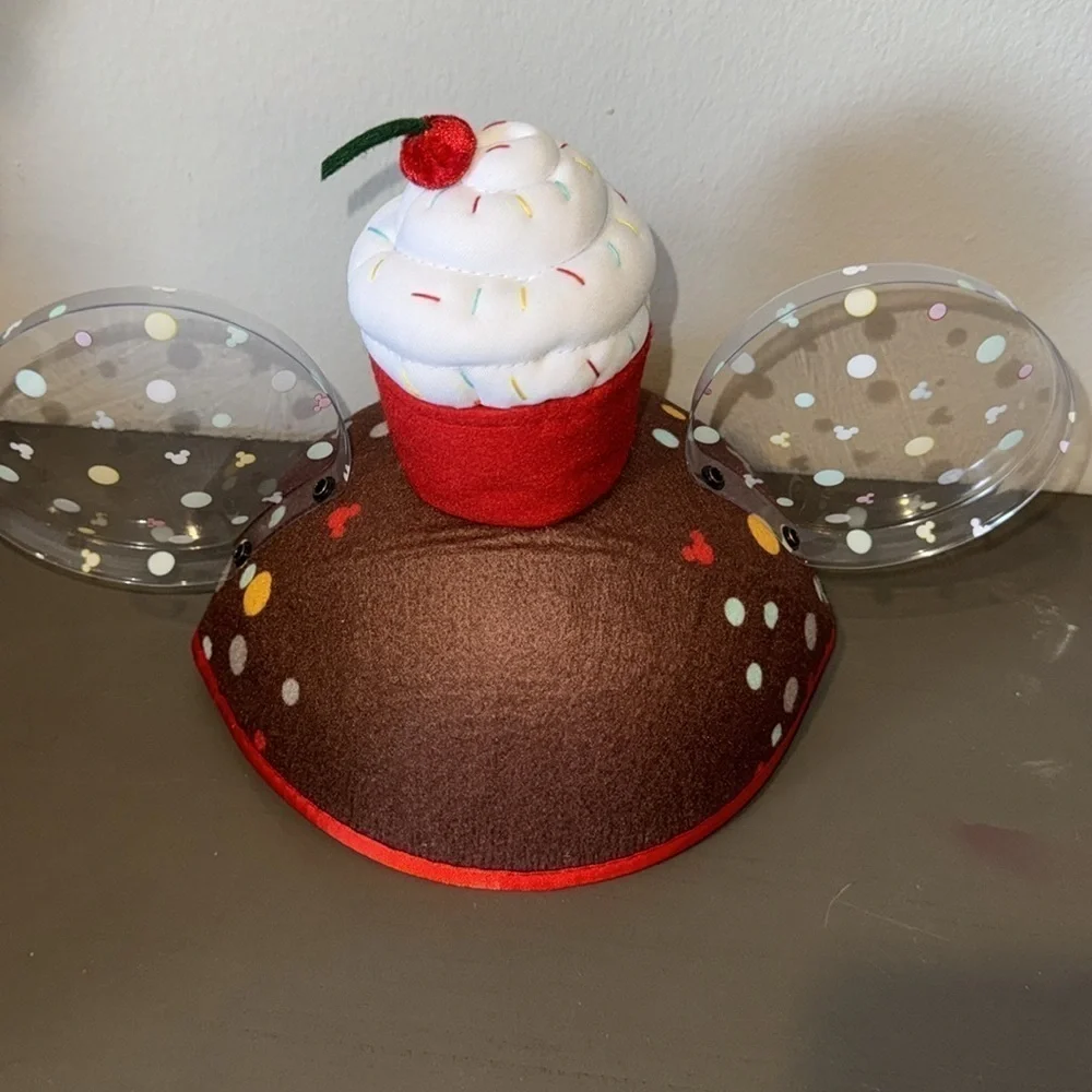 Disney nwt happy