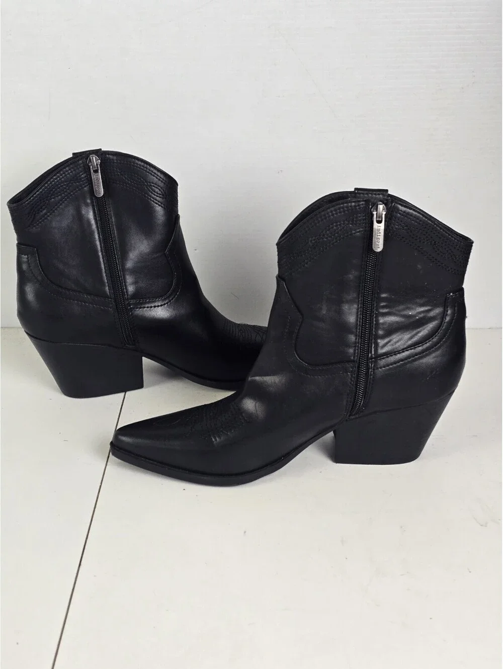 Indigo Rd. Western Ankle Boots Women Size 10M Boho Cowgirl Minimalist Chic