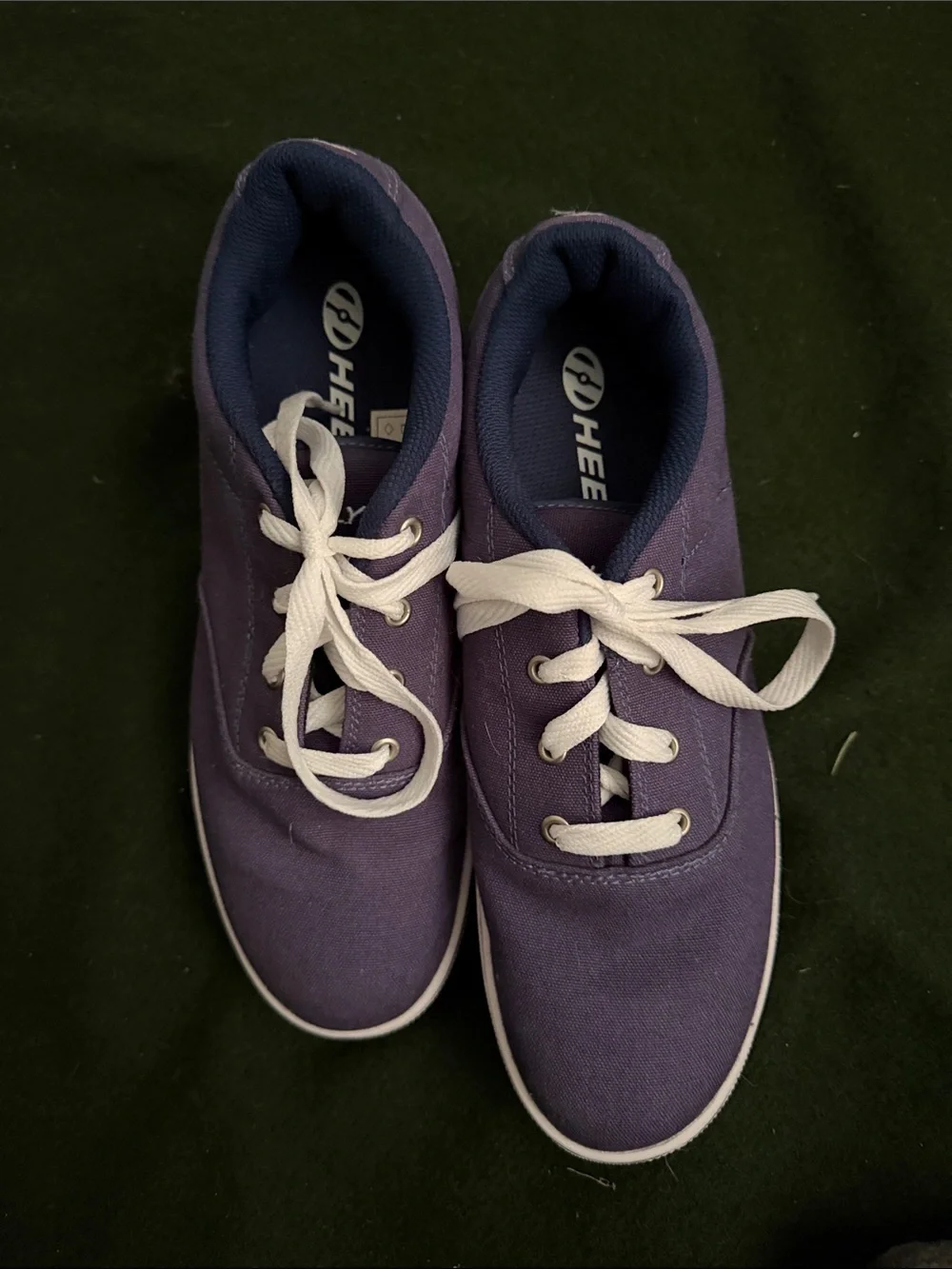 Heelys casual skate
