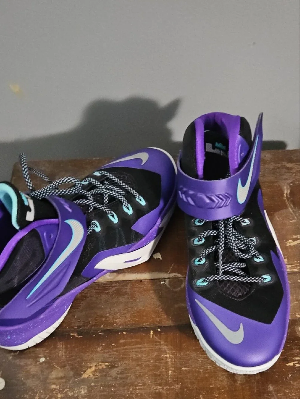 Nike youth high
