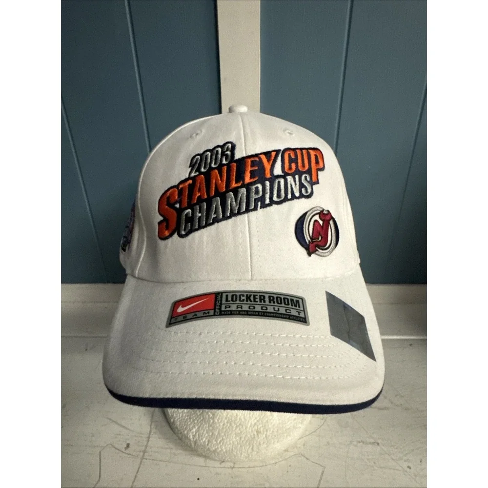 2003‎ Nike NEW JERSEY DEVILS Stanley Cup Champions Locker Room (Adjustable) Cap
