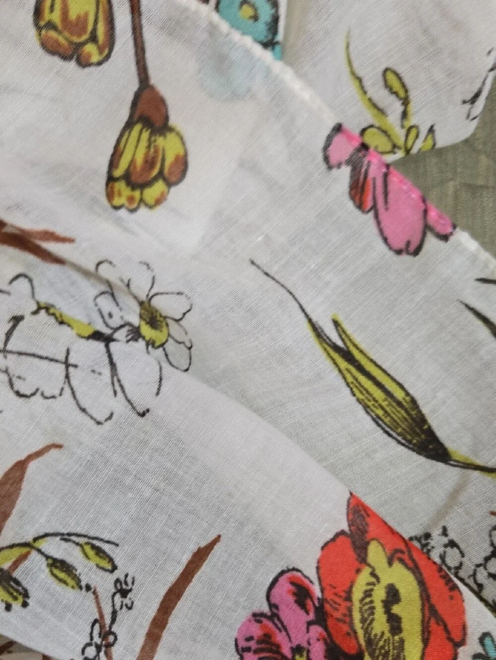 N/A lightweight floral