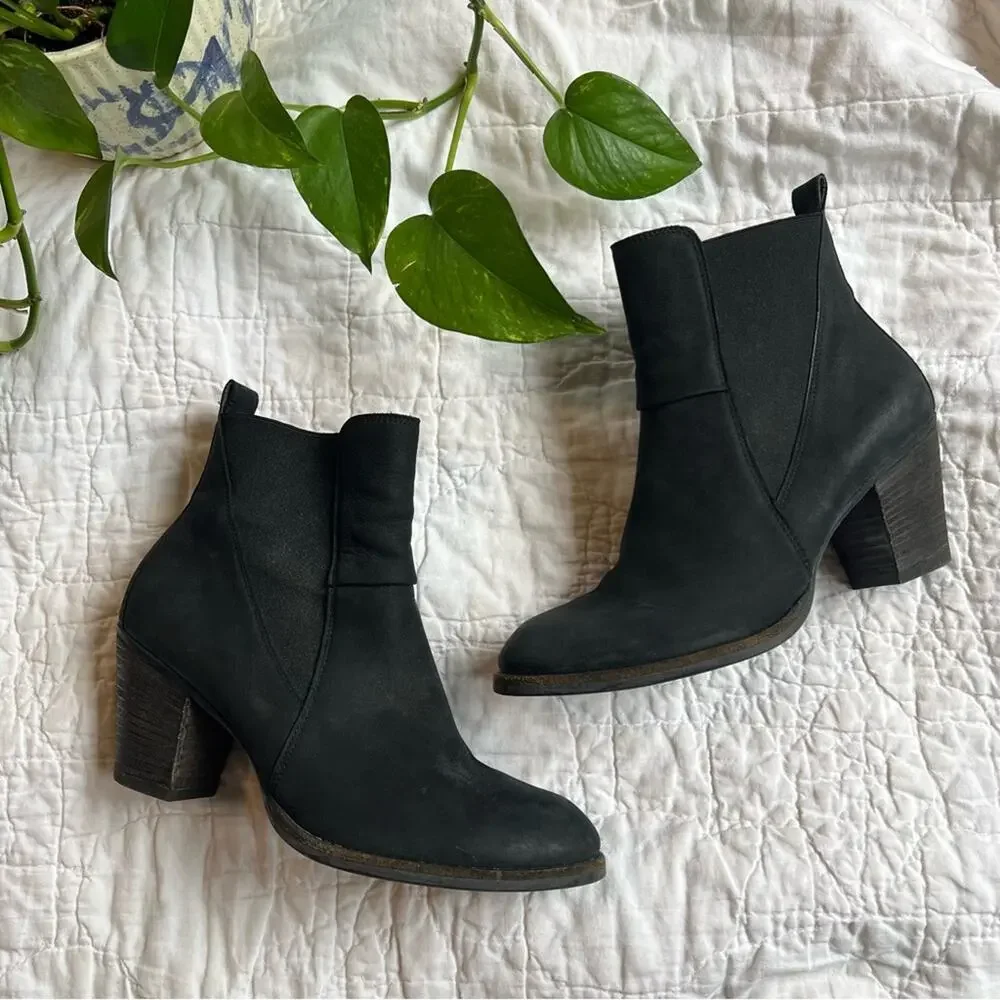 Paul Green Black Heeled Leather Ankle Boots