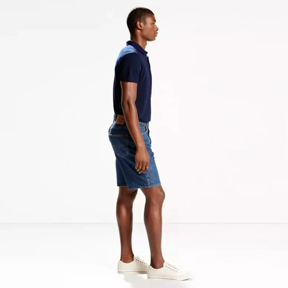 Levis excellent pre