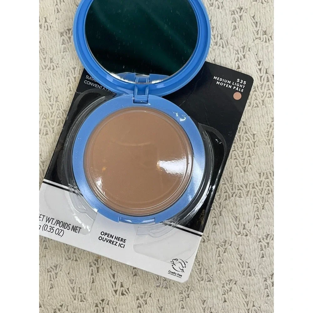 Covergirl Clean Matte Pressed Powder 535 Medium Light Oily Skin Oil Free 0.35oz