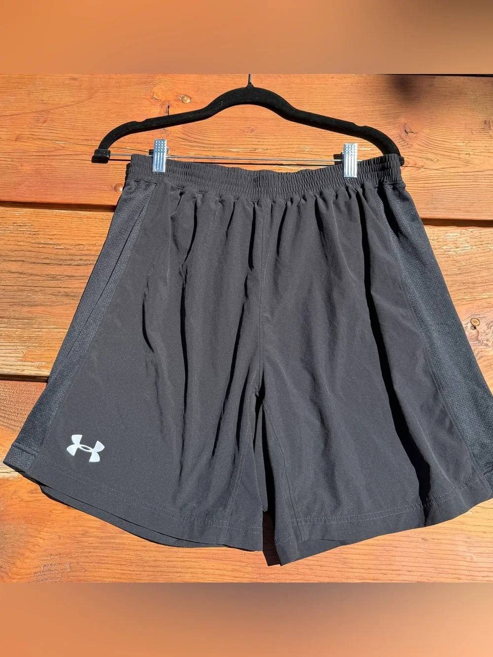 EUC Under Armour Men's Black Lined Running Shorts Drawstring Large Heat Gear
